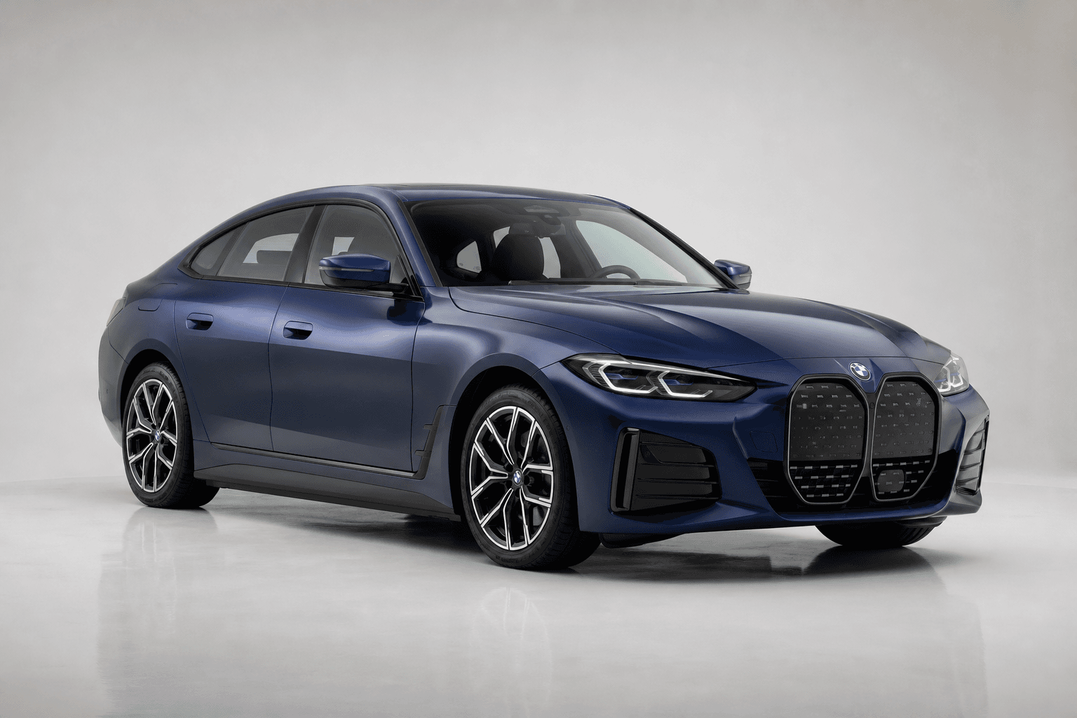 BMW i4 — Foran