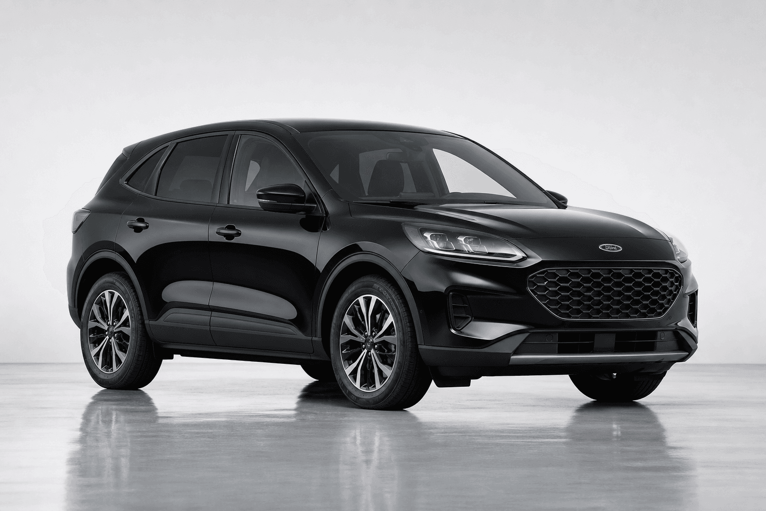 Ford Kuga — Foran