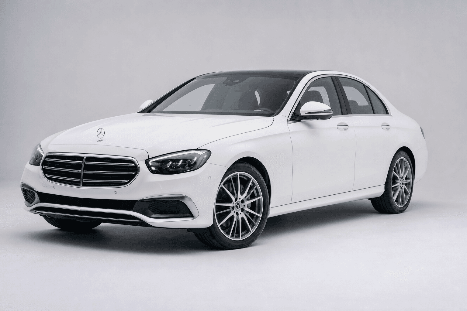 Mercedes-Benz E-Klasse — Foran