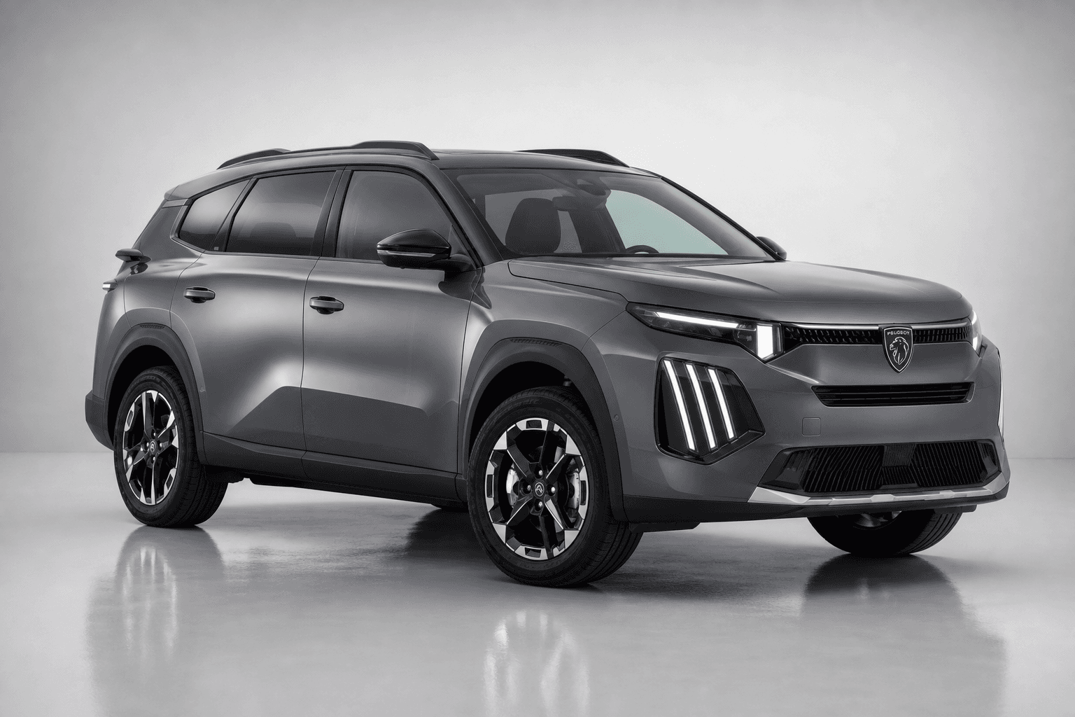 Peugeot E-2008 — Foran