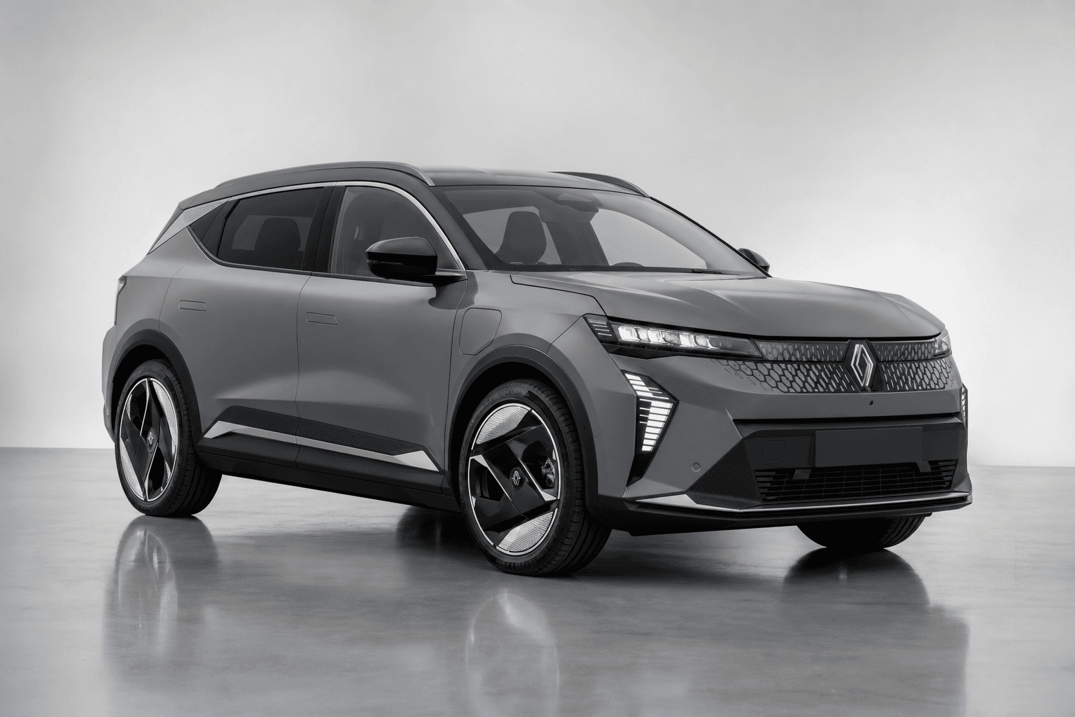 Renault Scenic E-Tech — Foran