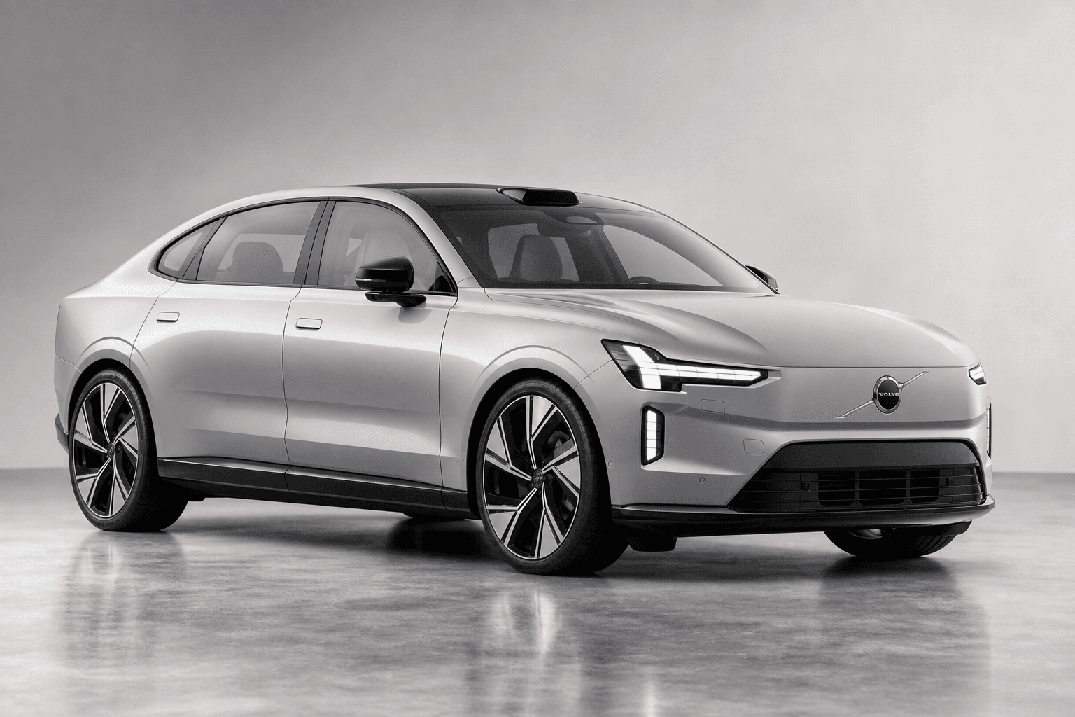 Volvo ES90 — Foran